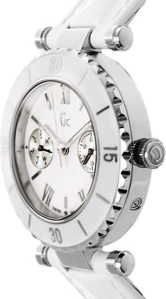 Chic Time | Montre Femme Guess Collection Diver Chic I24001L1 | Prix : 401,99 €