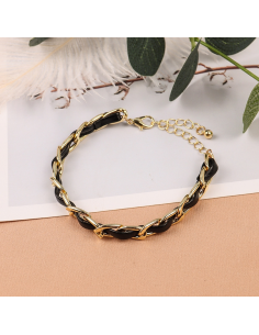 Chic Time | Bracelet simili cuir et chaine Victoria Bradley en acier plaqué doré | Prix : 36,50 € 2 Chic Time | Bracelet simili cuir et chaine Victoria Bradley en acier plaqué doré | Prix : 36,50 € 2