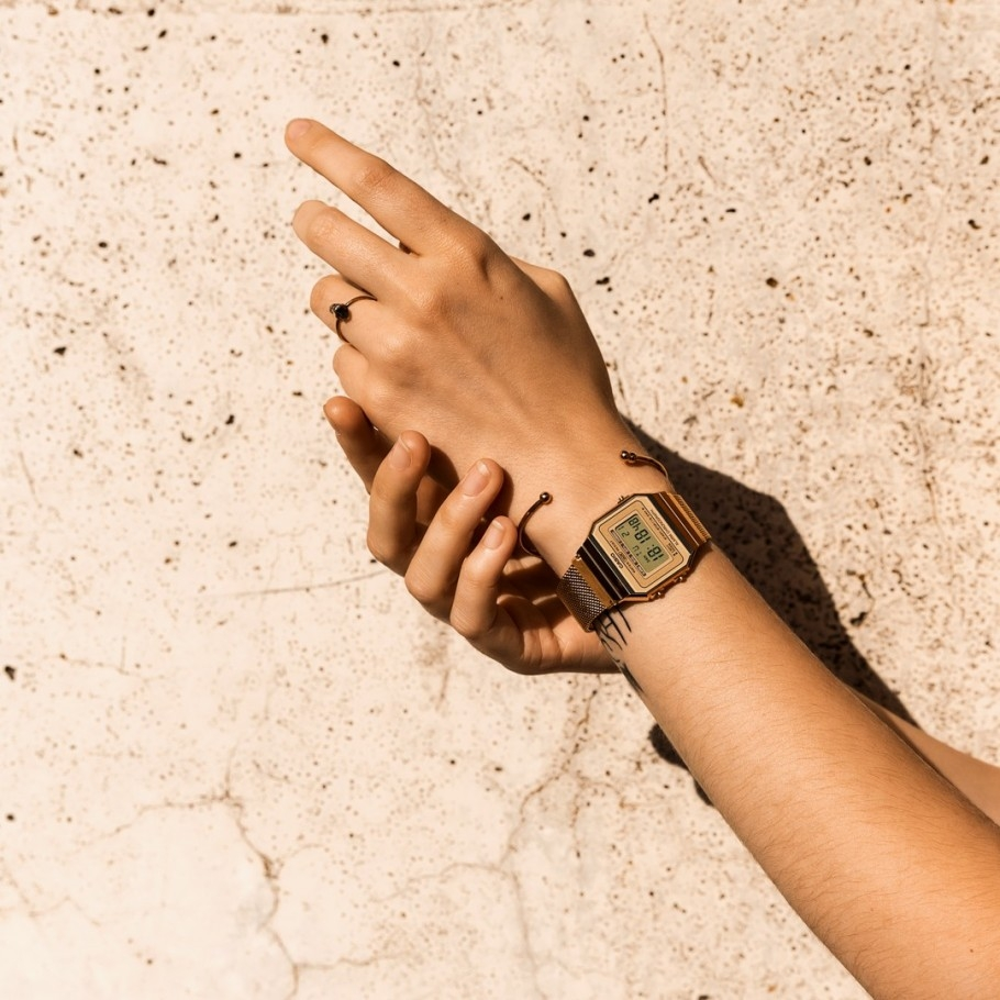 Casio vintage edgy gold 2025