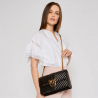 Chic Time | Sac bandoulière Pinko Love One Classic en cuir de vachette | Prix : 221,25 €