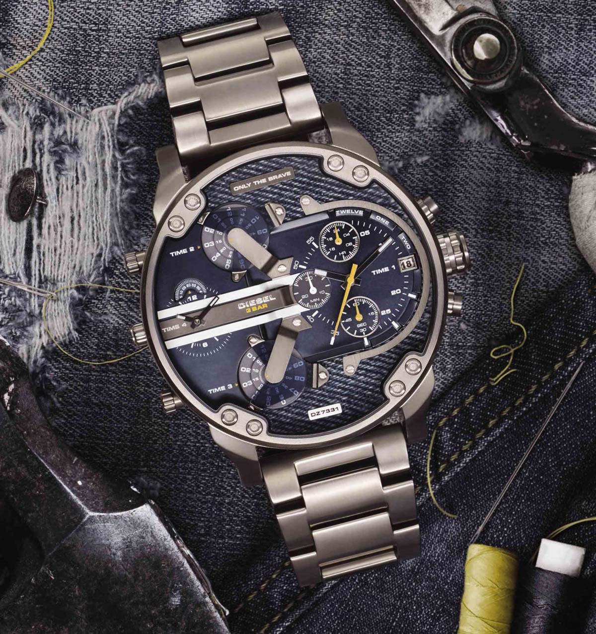 Montre Diesel homme Daddy 2.0 avec jeans bleu