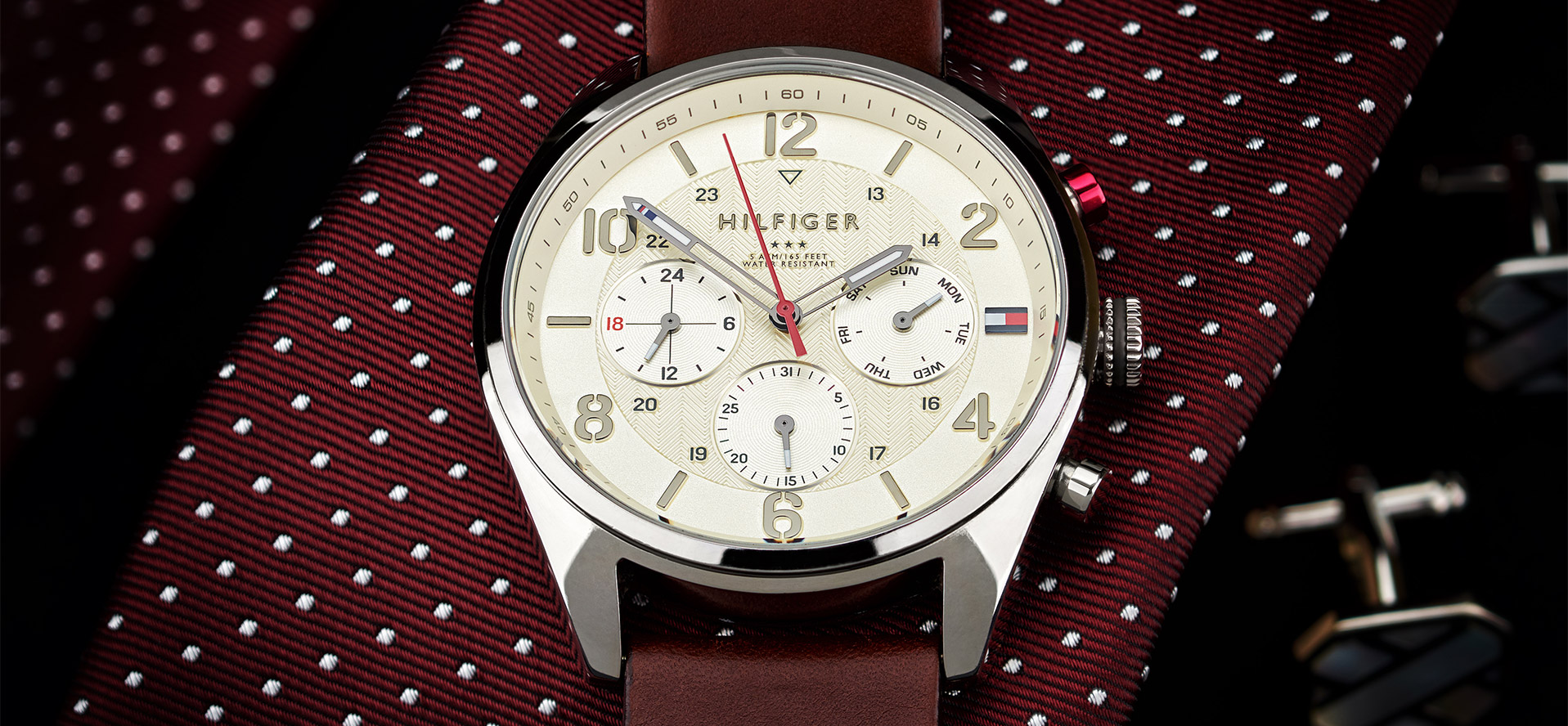 Chronographe homme Tommy Hilfiger avec cadran blanc