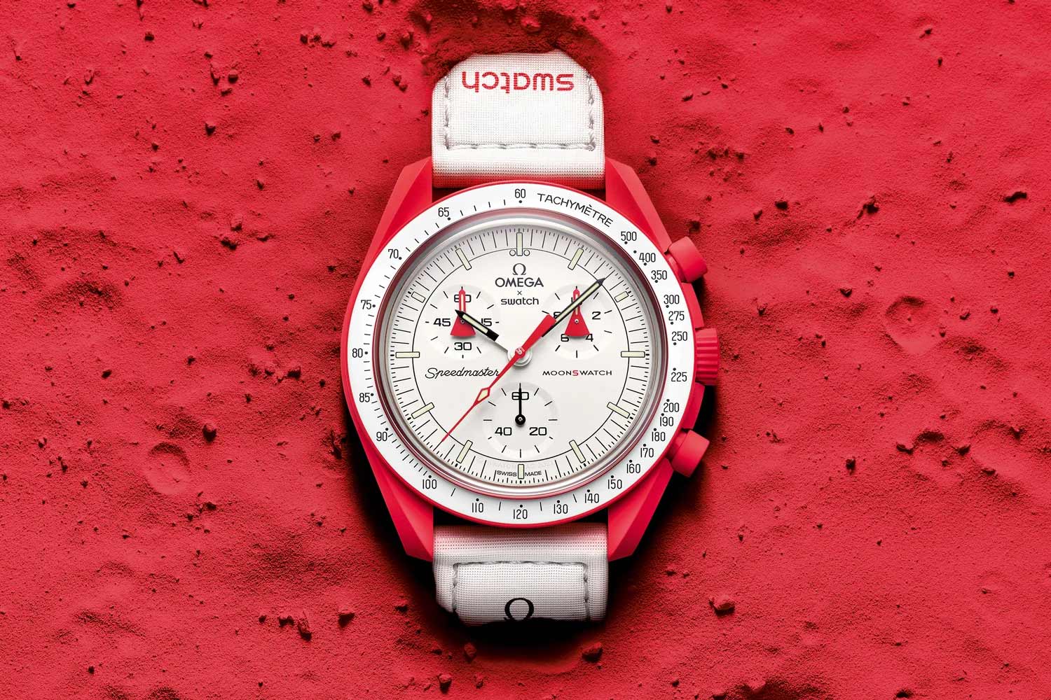 https://www.chic-time.fr/montre-femme-swatch-x-omega-moonswatch/106003-montre-swatch-x-omega-moonswatch-mission-to-the-moon-noire-en-bioceramique.html